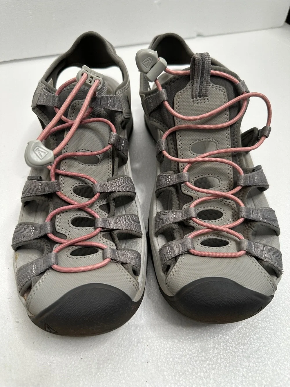 Keen Women's Gray and Pink Closed-Toe Outdoor Sandals size 12